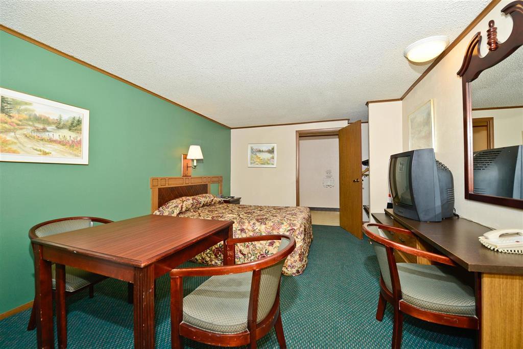 M Star Hotel Covington Room photo
