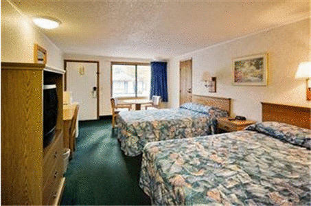 M Star Hotel Covington Room photo
